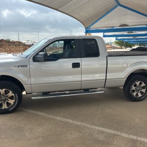 FORD F-150 STX - 4