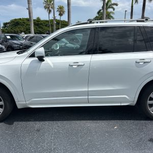 2016 Volvo XC90 T6 MOMENTUM — фото 4