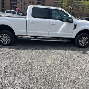 FORD F-250 SUPER DUTY LARIAT - 10