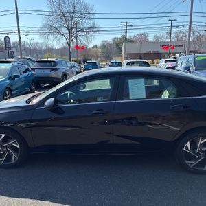 HYUNDAI ELANTRA LIMITED - 4