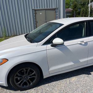 FORD FUSION SE - 2