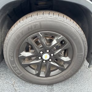2021 Chevrolet TRAVERSE LS — миниатюра 20