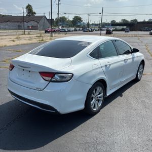 2015 Chrysler 200 LIMITED — фото 8