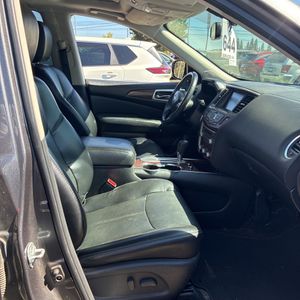 2017 Nissan PATHFINDER PLATINUM — миниатюра 33