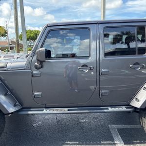 2017 JEEP WRANGLER UNLIMITED SAHARA — фото 4