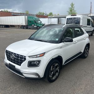 HYUNDAI VENUE LIMITED - 1