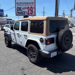 JEEP WRANGLER UNLIMITED RUBICON - 4