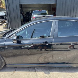2025 Toyota CAMRY SE 照片 4