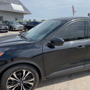 FORD ESCAPE HYBRID SE - 2