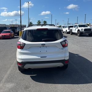 صورة 6 لـ 2017 FORD ESCAPE TITANIUM