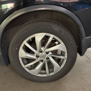 2015 Nissan ROGUE SL 照片 18