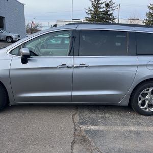 CHRYSLER VOYAGER LXI - 4