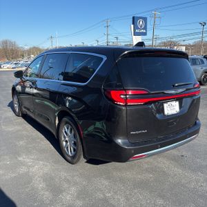 CHRYSLER PACIFICA TOURING L - 5