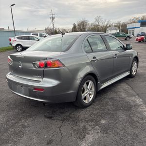 MITSUBISHI LANCER SE - 8