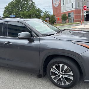 صورة مصغرة 13 لـ 2021 Toyota HIGHLANDER XLE