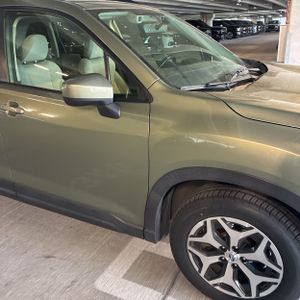 صورة مصغرة 13 لـ 2020 Subaru FORESTER PREMIUM