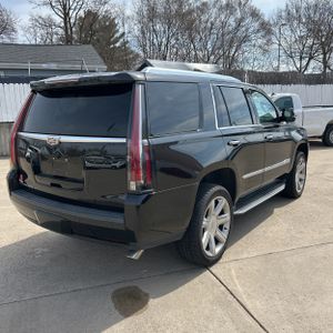 CADILLAC ESCALADE LUXURY - 8