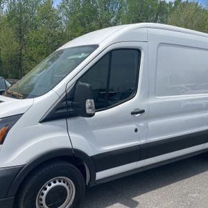 FORD TRANSIT 250 - 2