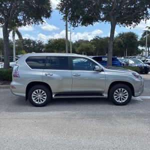 2021 Lexus GX 460 BASE photo 10