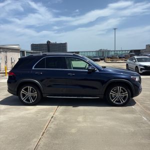 صورة 10 لـ 2021 Mercedes-BENZ GLE