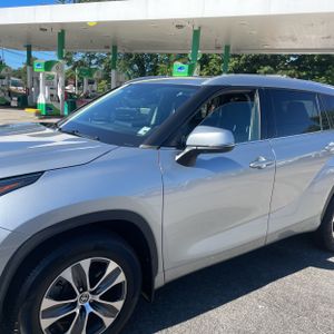 صورة 2 لـ 2022 Toyota HIGHLANDER XLE