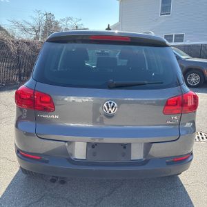 VOLKSWAGEN TIGUAN 2.0T S 4MOTION - 7