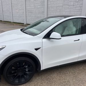 TESLA MODEL Y LONG RANGE - 2