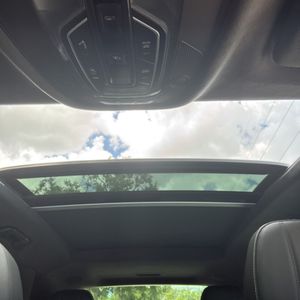 صورة 35 لـ 2019 Bentley BENTAYGA V8