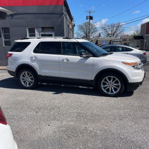 FORD EXPLORER XLT - 10