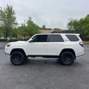 TOYOTA 4RUNNER - 3