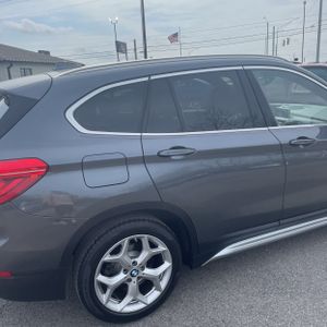 BMW X1 XDRIVE28I - 9