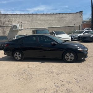 HYUNDAI ELANTRA SE - 10