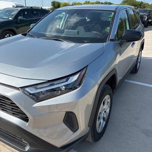 صورة مصغرة 55 لـ 2025 Toyota RAV4 LE