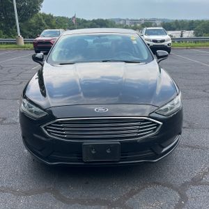 صورة 8 لـ 2017 FORD FUSION SE
