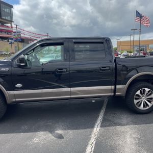 FORD F-150 KING RANCH - 4