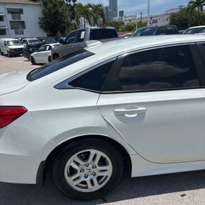 صورة 9 لـ 2023 Honda CIVIC LX