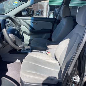 2010 Hyundai ELANTRA GLS — миниатюра 32