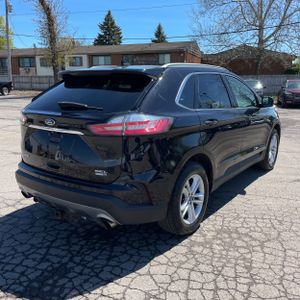 FORD EDGE SEL - 8