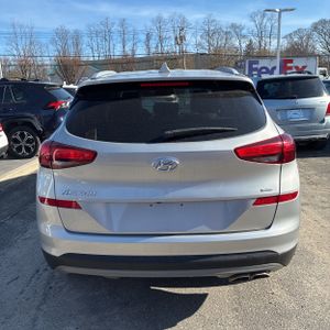 HYUNDAI TUCSON SEL - 7