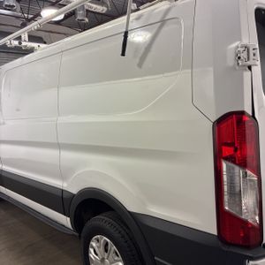 FORD TRANSIT 250 - 6