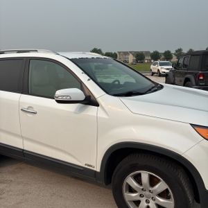 صورة مصغرة 13 لـ 2013 KIA SORENTO LX
