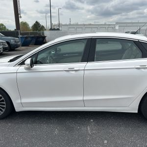 FORD FUSION TITANIUM - 4