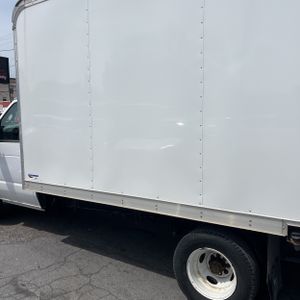 FORD E-350 CUTAWAY - 6