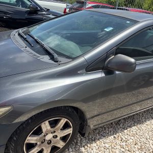 2010 Honda CIVIC LX 照片 2