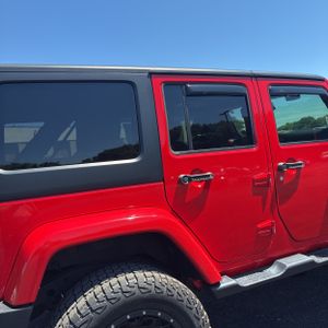 صورة 9 لـ 2017 JEEP WRANGLER UNLIMITED SAHARA