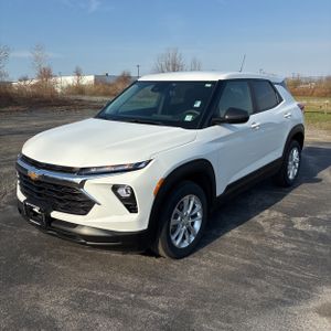 CHEVROLET TRAILBLAZER LS - 1