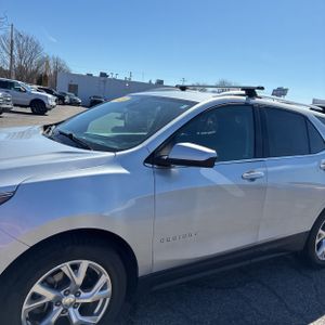 CHEVROLET EQUINOX LT - 2