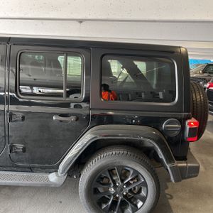 JEEP WRANGLER 4XE SAHARA 4X4 - 6