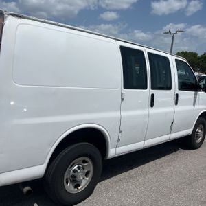 صورة 8 لـ 2021 Chevrolet EXPRESS 2500