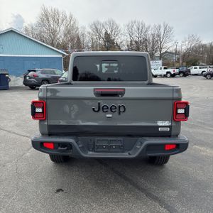 JEEP GLADIATOR OVERLAND - 7